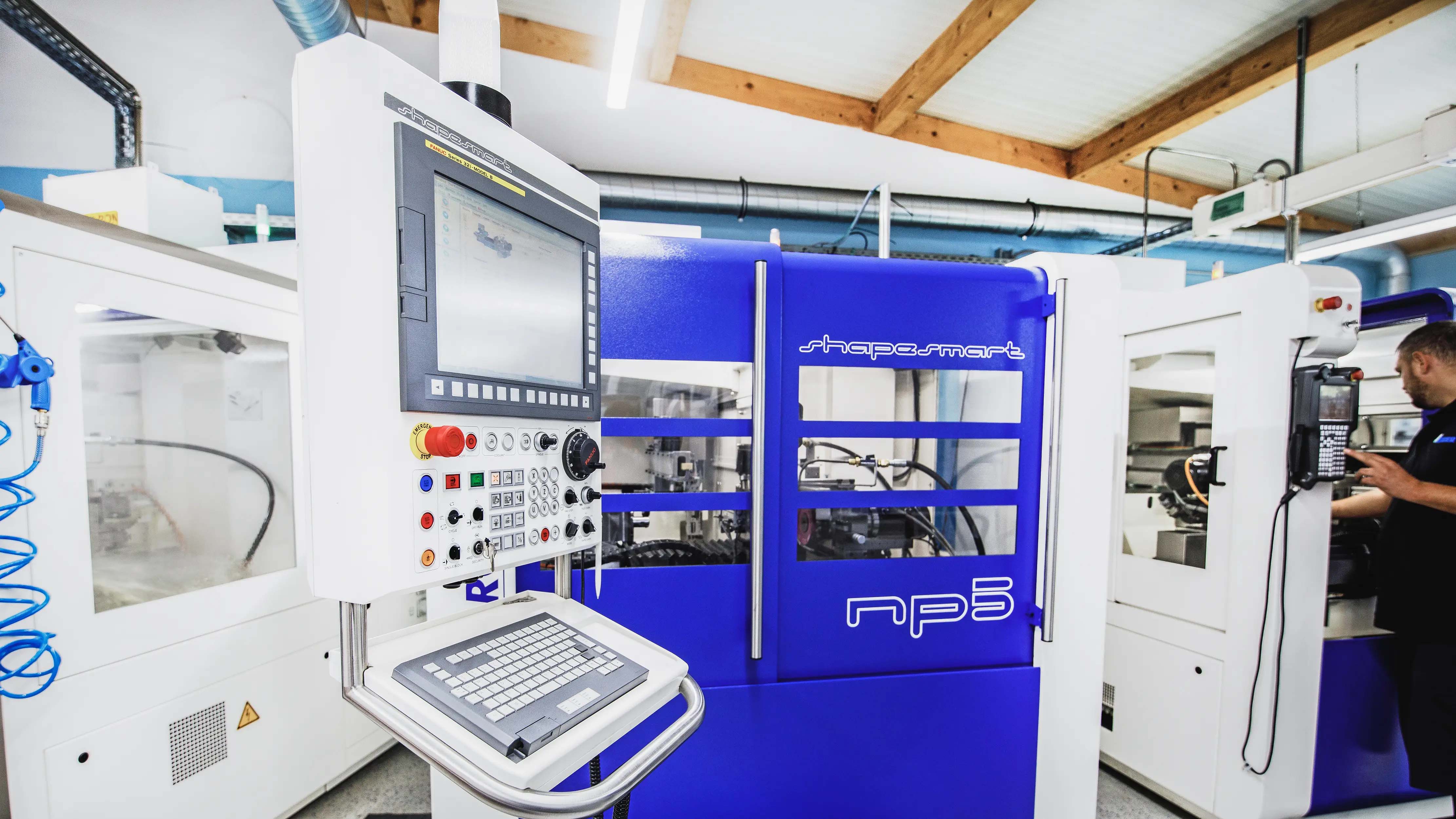 J. Bauer Präzisionswerkzeuge Normwerkzeuge Spezialwerkzeuge Produkte Fertigung Team Cutting Tools Nachhaltigkeit Qualität