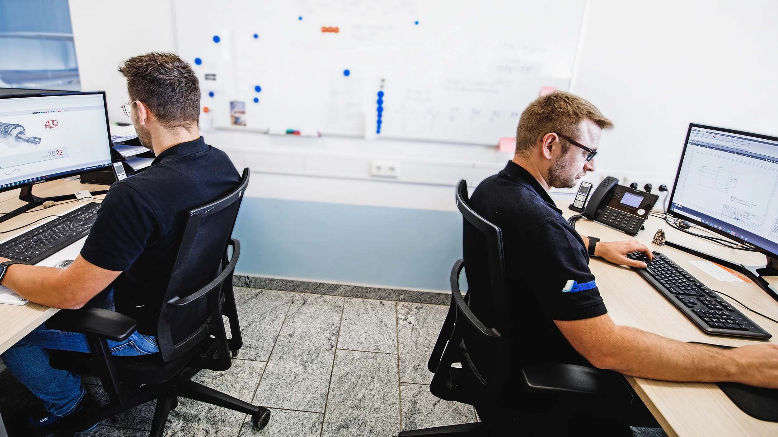 J. Bauer Präzisionswerkzeuge Normwerkzeuge Spezialwerkzeuge Produkte Fertigung Team Cutting Tools Nachhaltigkeit Qualität